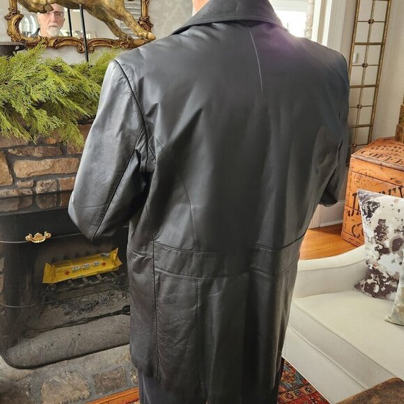 Adler Vintage Men’s Black Leather Jacket - Picture 4 of 9